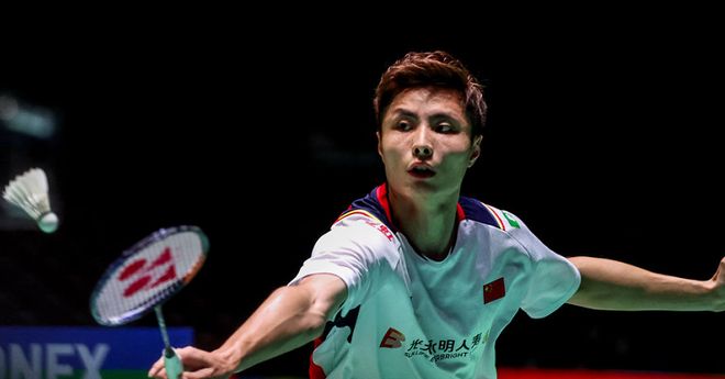 火力不够！斯玛特一人8记三分，其余湖人球员一共8记