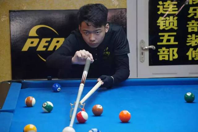 毕尔巴鄂竞技对阵马德里竞技：西甲第15轮巅峰对决，谁能笑到最后？