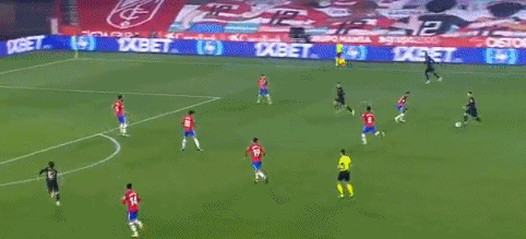 2015年：柳田悠岐与山田哲人同时达成“333纪录”（3成、30轰、30盗）。